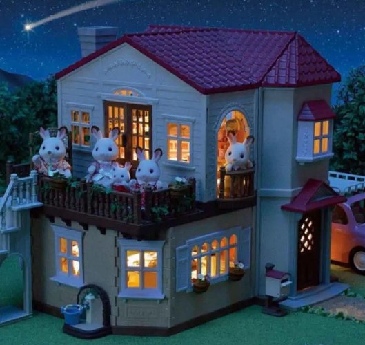 Vivendo em miniatura: como as casas Sylvanian Families estimulam a imaginação